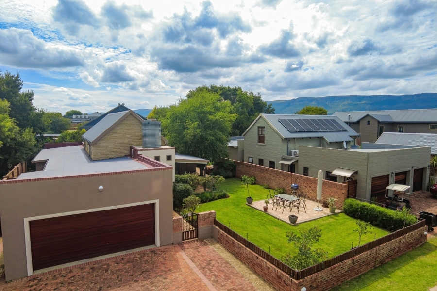 3 Bedroom Property for Sale in The Coves North West